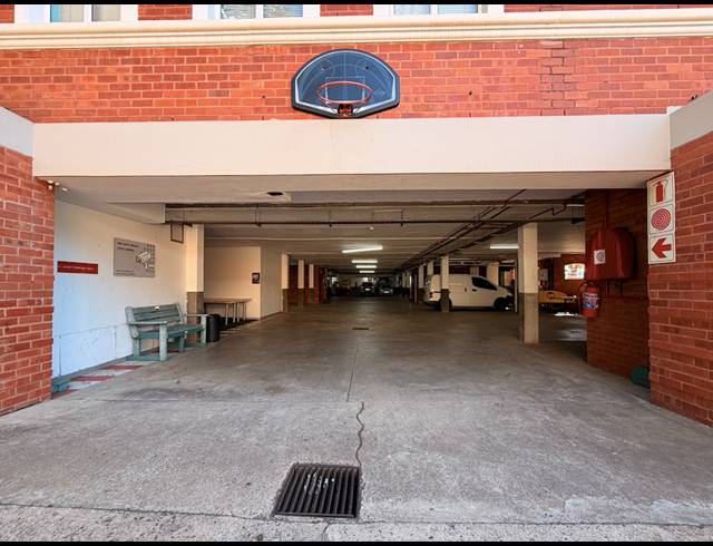 1,834M² TRAINING FACILITY TO LET IN LA LUCIA RIDGE